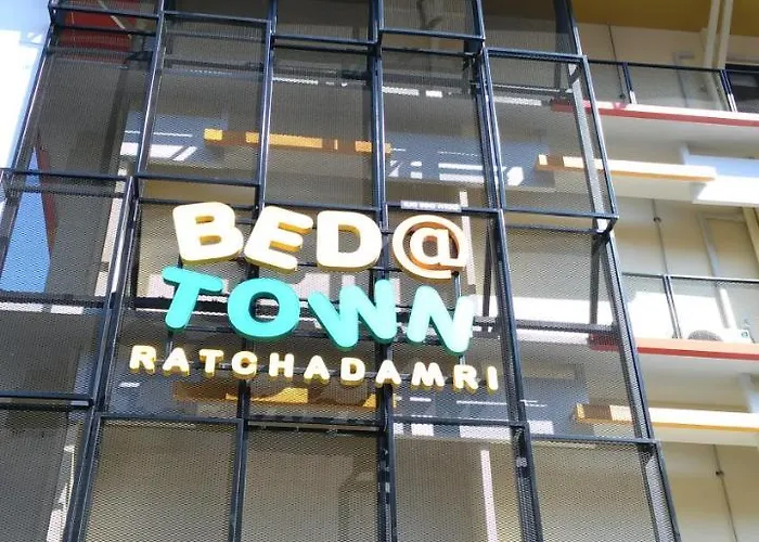 Hostal Bed@town *